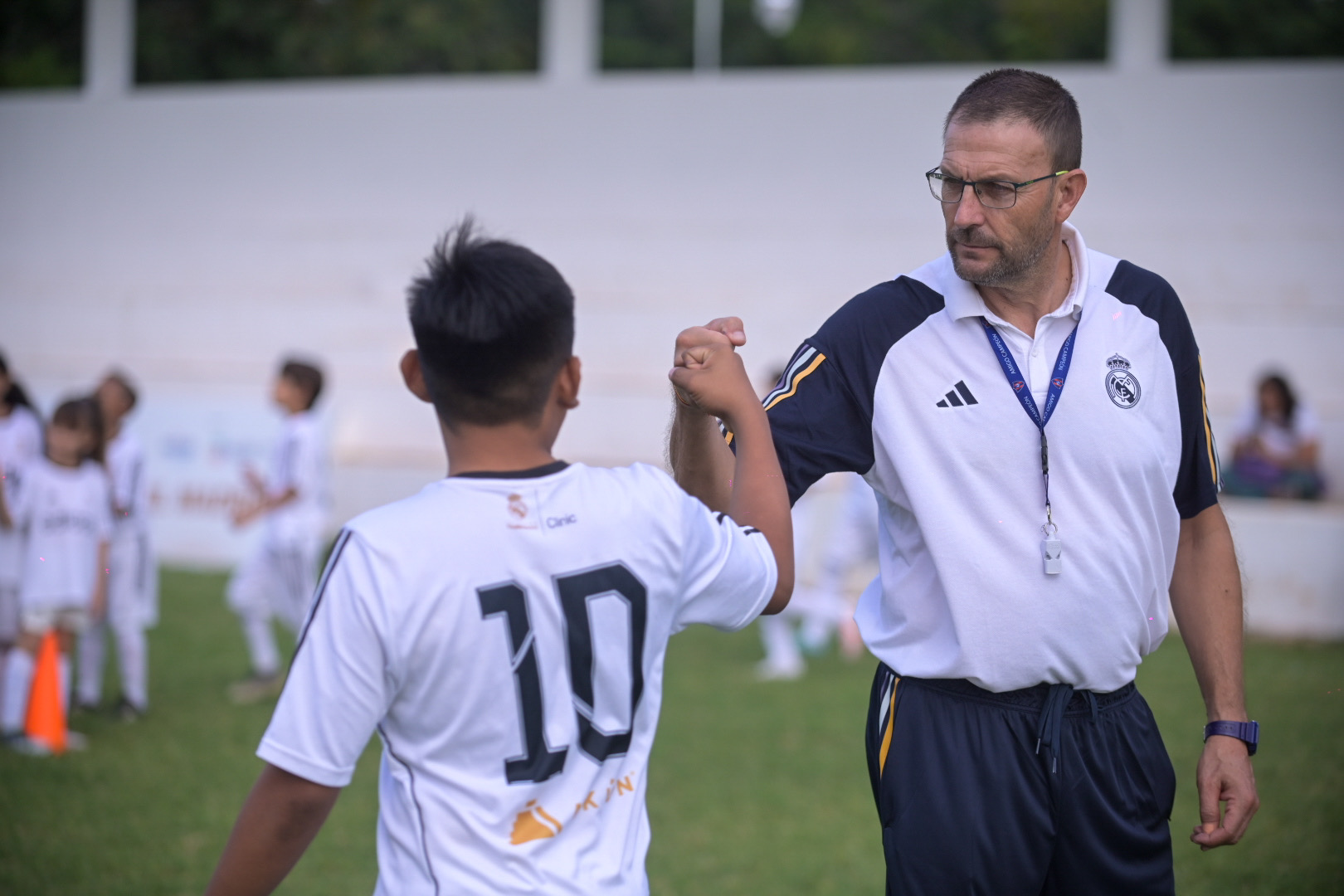 entrenadores-oficiales-fundacion-real-madrid-clinics